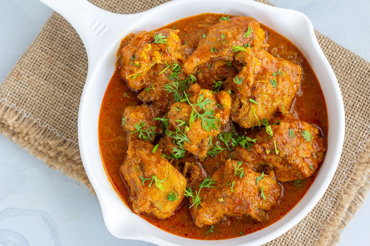 Ada tips memasak cepat kari ayam yang aromatik untuk lauk makan nasi di rumah nih, Kawan Puan. Yuk, simak selengkapnya!