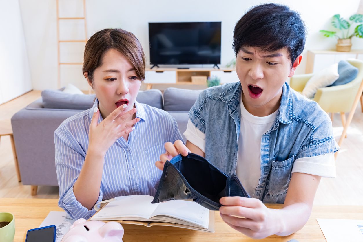 Ada sejumlah ciri-ciri pasangan matre yang perlu diwaspadai agar tidak merugikanmu secara finansial nih, Kawan Puan. Yuk, simak!
