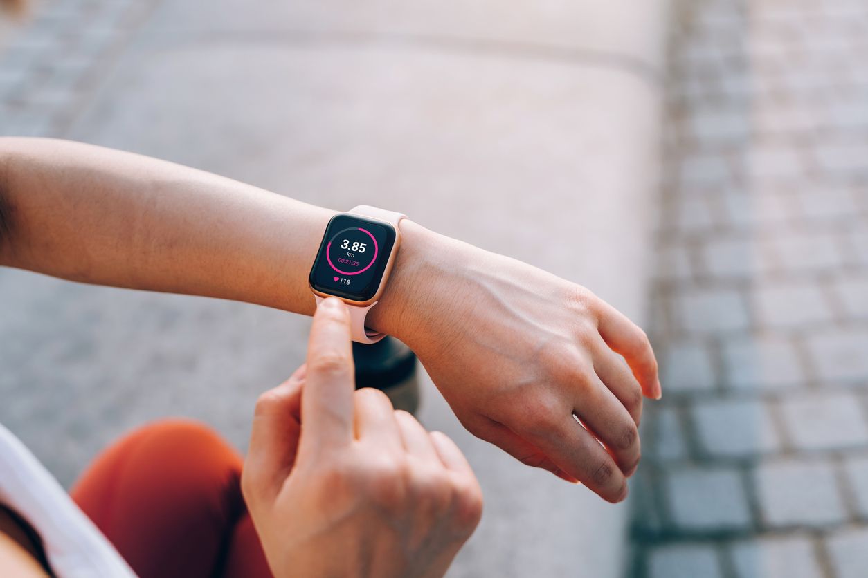 Memiliki harga yang terjangkau dengan kualitas terbaik, simak rekomendasi smartwatch dengan harga di bawah Rp1 juta.