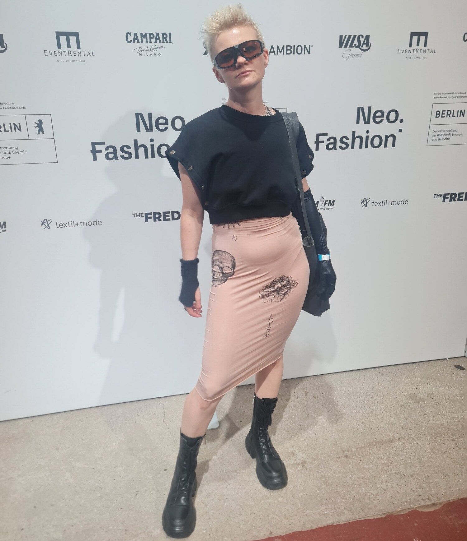 Street style pengunjung di Neo Fashion @ Berlin Fashion Week 2022.