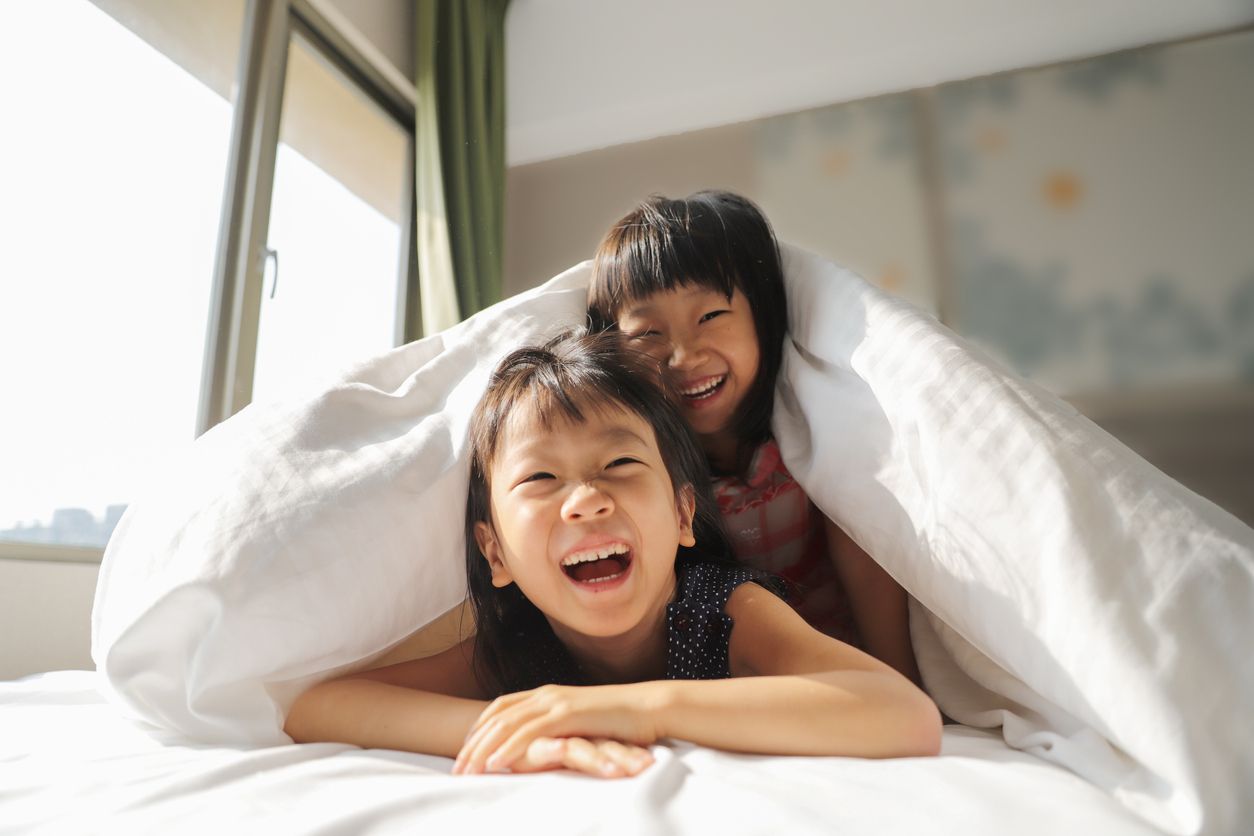 Kawan Puan mendapati si kecil berbohong padamu? Tenang dulu, ketahui alasan dan cara mengatasinya, ya. Yuk, simak!