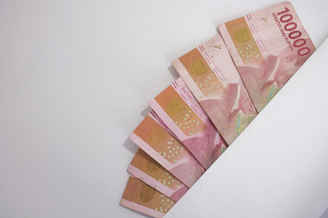 Pekerja atau buruh yang terkena PHK masih bisa mendapatkan BSU Rp600.000, lo. Yuk, simak syarat dan cara ceknya di sini!