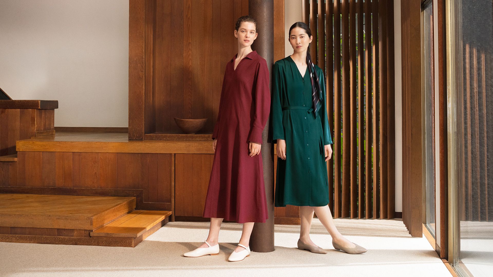 UNIQLO akan hadirkan koleksi terbarunya yang berkolaborasi dengan desainer kenamaan, Hana Tajima. Berikut detailnya!