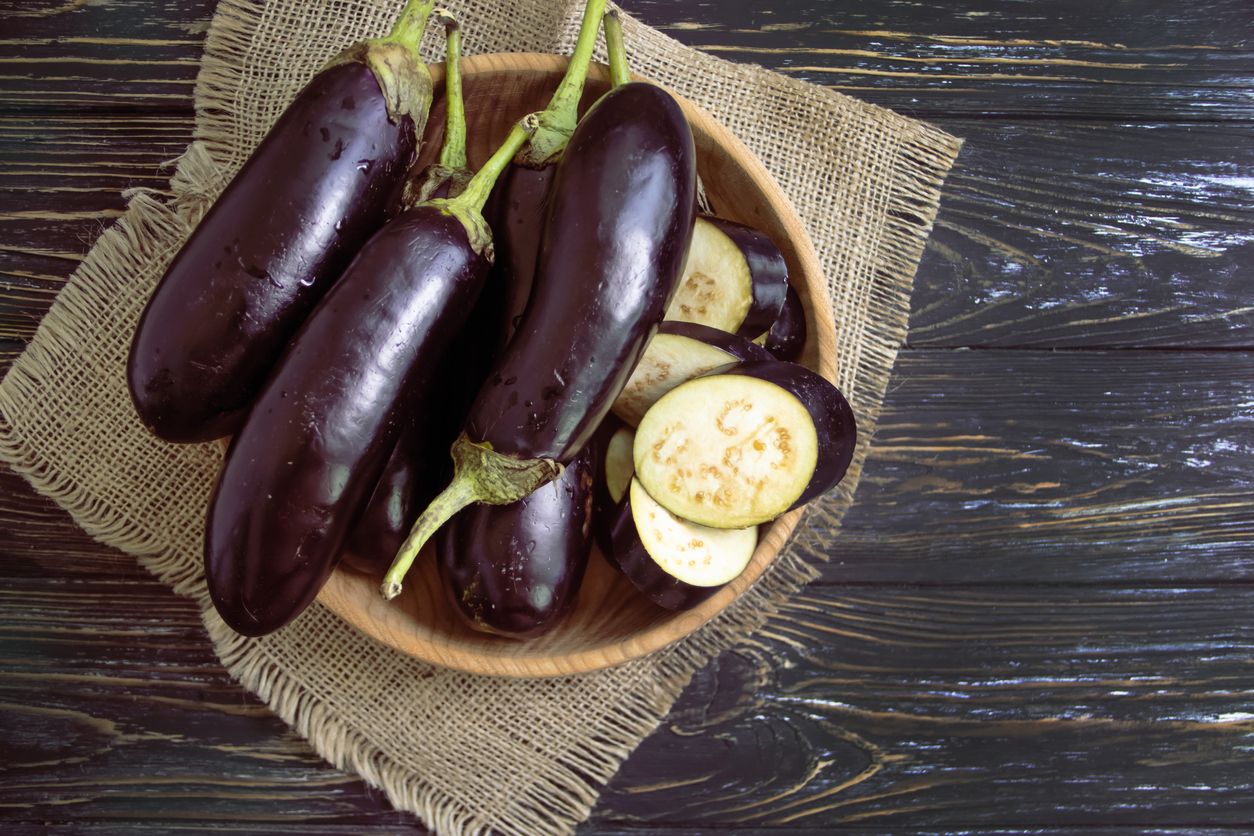 Perempuan harus tahu, lima makanan ini ternyata tidak boleh dikonsumsi tanpa dimasak alias mentah. Apa saja makanan tersebut? Simak lengkapnya.