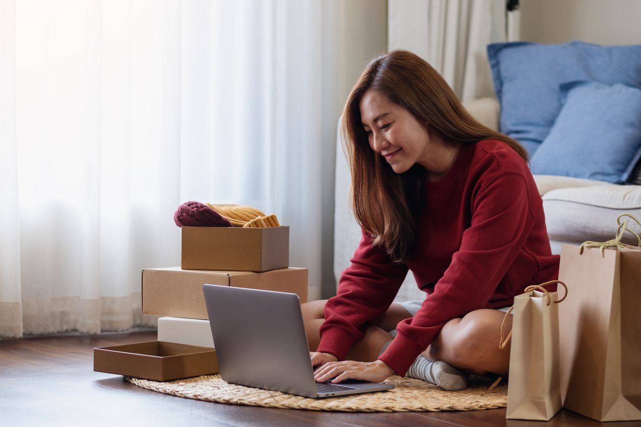 Tingkatkan penjualan hingga jangkau lebih banyak audiens, yuk ketahui berbagai manfaat social commerce untuk bisnis!