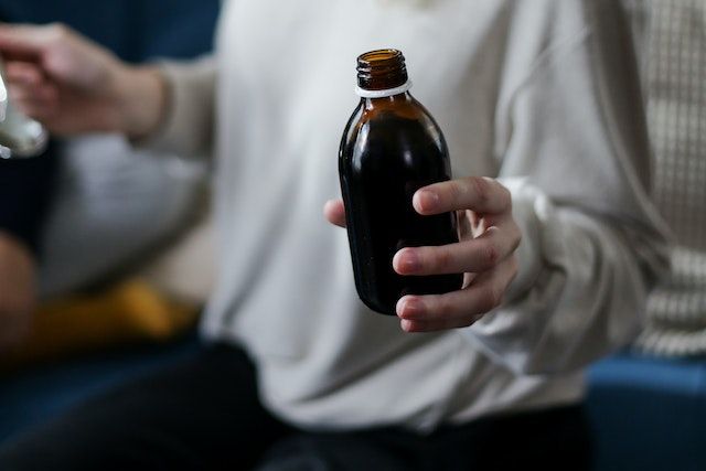 Berita terpopuler Wellness (25/10/2022): Daftar obat yang aman digunakan dari 102 daftar yang dilarang Kemenkes. Hingga mengenal apa itu MenstrueAid.