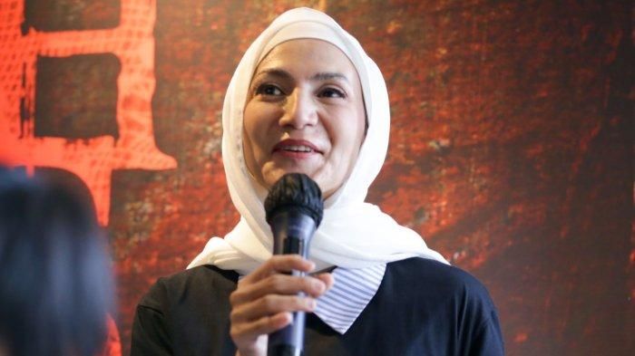 Mengenal karakter perempuan Wanda Hamidah di debut film horornya, Rumah Iblis, tayang di bioskop Februari 2023.