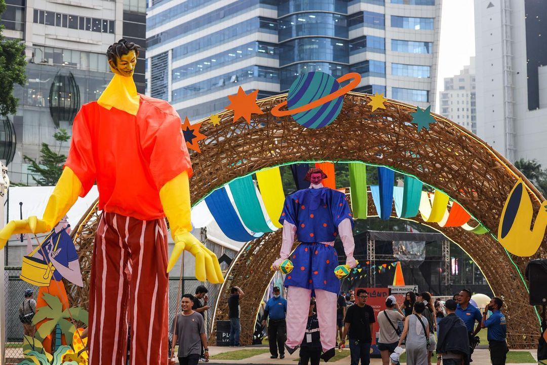 Rekomendasi tempat di sekitar GBK yang bisa kamu kunjungi untuk makan sebelum atau setelah menonton Joyland Festival.