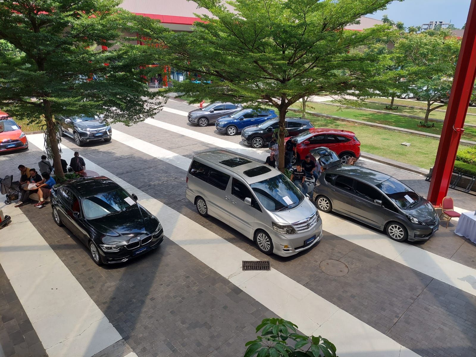 Belum lama ini, gempa berkekuatan 5,6 skala richter (SR) di Cianjur. Ini yang harus dilakukan saat berada di mobil ketika gempa terjadi.