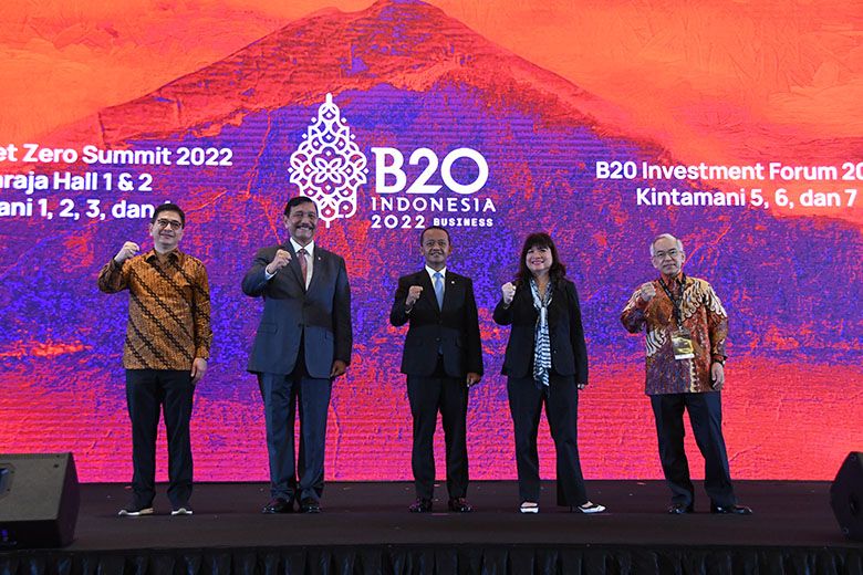 B20 Investment Forum telah berhasil menjajaki peluang investasi dengan 18 perusahaan dari 11 negara untuk kemudian menandatangani MOU senilai 75 T...
