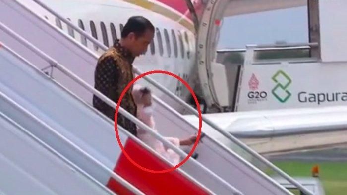 Berikut ini kronologi Ibu Negara Iriana Jokowi terpeleset di tangga pesawat saat hendak menghadiri acara G20 di Bali