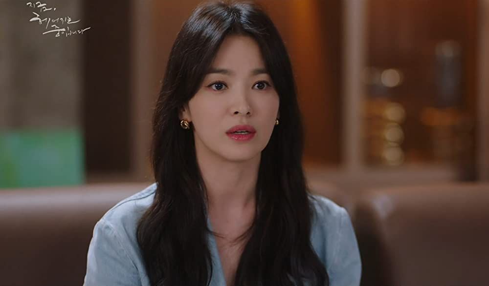 Rekomendasi drakor Song Hye Kyo yang wajib Kawan Puan tonton, ada Descendants of The Sun hingga Now, We Are Breaking Up.