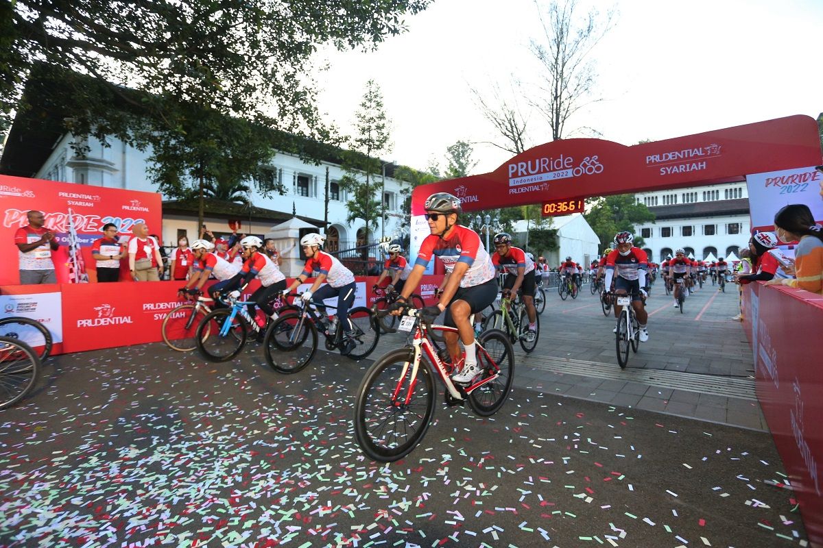 Prudential Indonesia mengadakan PRURide Indonesia 2022, ajang bersepeda dengan konsep hybrid untuk lebih aktif bergerak dan hidup lebih sehat.