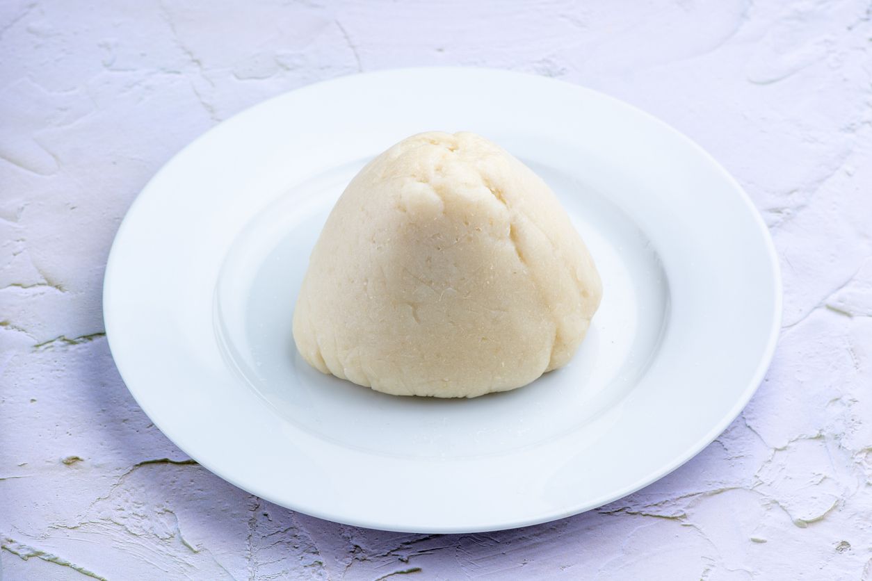 Berikut ini empat tips memasak cepat fufu, makanan khas Afrika yang kini tengah viral di TikTok, simak ya