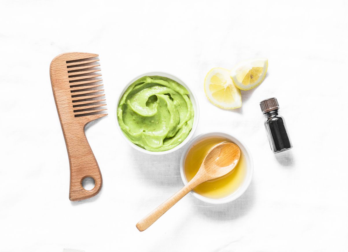 Detox rambut bisa membantu mengatasi berbagai masalah rambut. Ini resep untuk detox rambut pakai bahan alami yang ada di dapur.