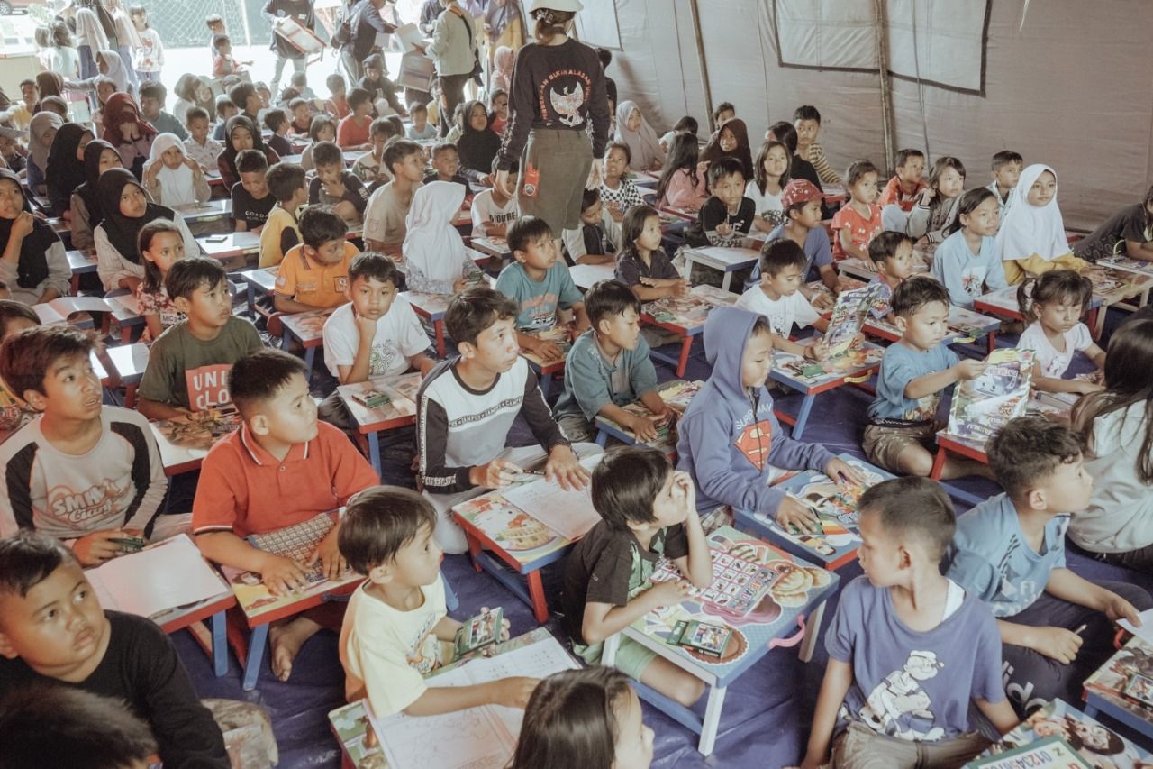 Tak hanya bantuan secara material, bantuan psikologis juga diperlukan saat terjadinya bencana. Ini pentingnya bantuan psikologis.