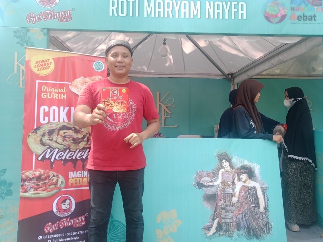Direkrut oleh panitia penyelenggara, begini cerita pelaku UMKM yang ikut berbagi makanan gratis di acara Ngunduh Mantu Kaesang-Erina.