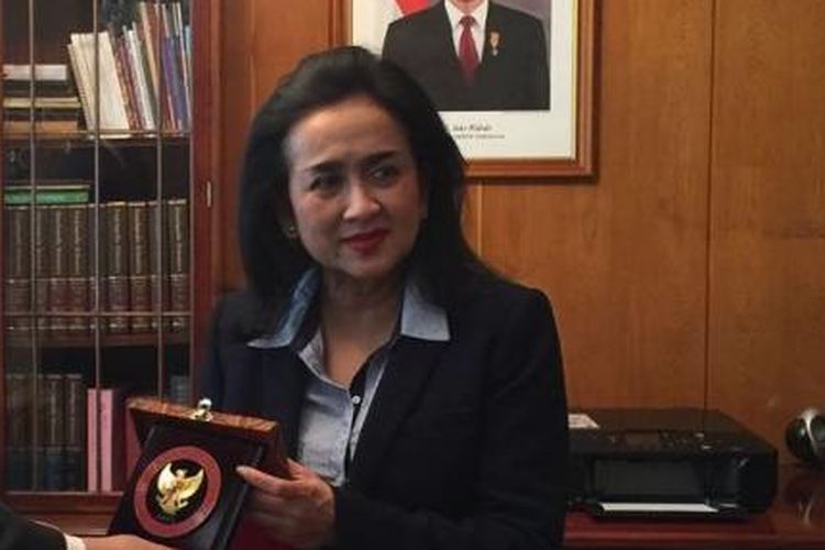 Mengenal sosok Sri Astari Rasjid, mantan Dubes RI untuk Bulgaria sekaligus seorang seniman yang meninggal dunia Minggu (11/12/2022).
