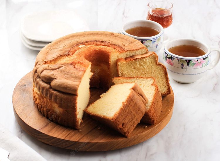 Berikut ini empat tips memasak cepat bolu supaya hasilnya tidak kempis, pastikan kocok putih telur sampai mengembang.