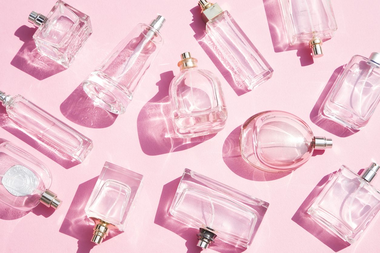 Mulai dari aroma untuk konsentrasi hingga cara campur parfum. Ini berita terpopuler fashion dan beauty. 