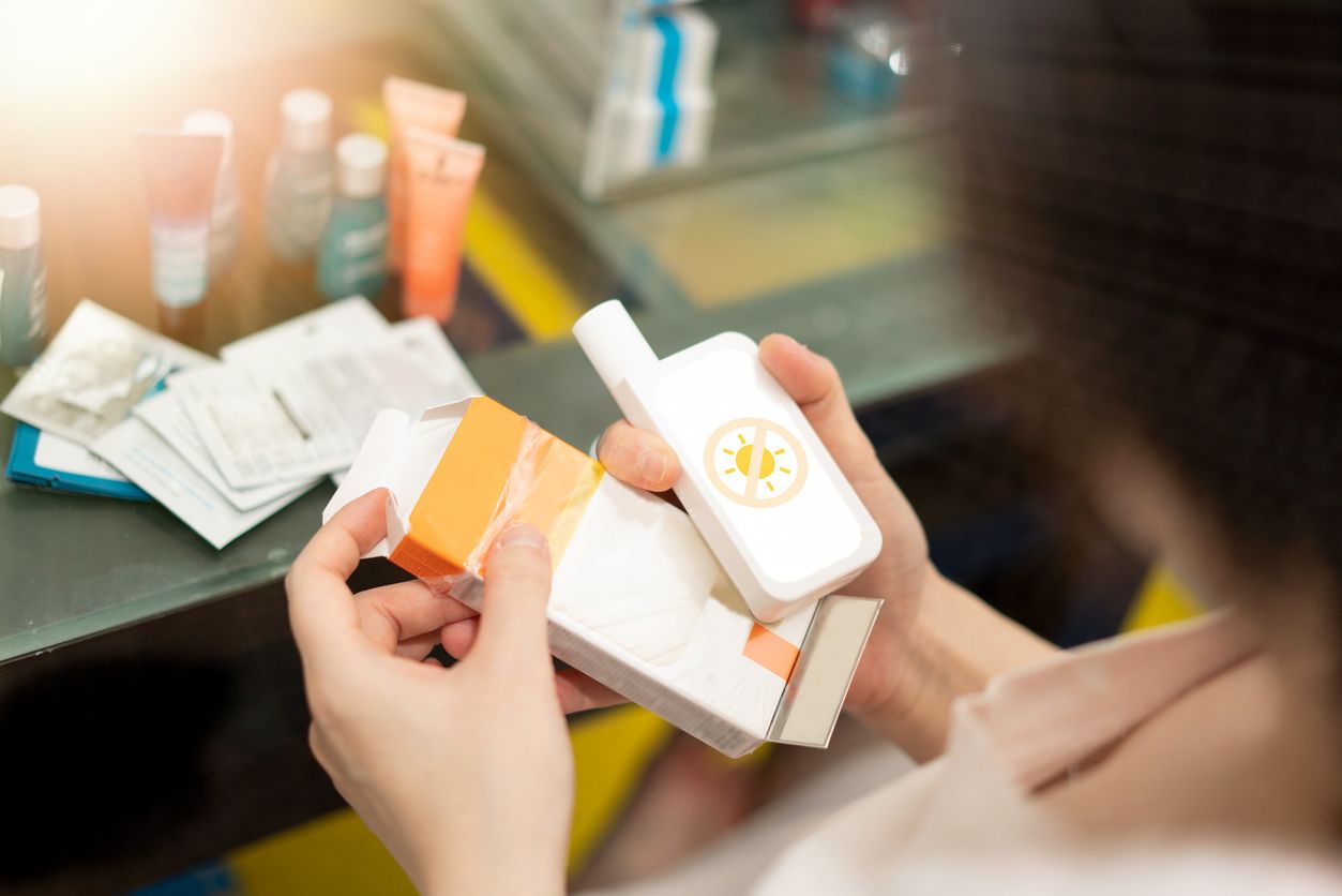 Berikut berbagai gejala yang muncul akibat alergi sunscreen,  mulai dari muncul kemerahan hingga ruam!