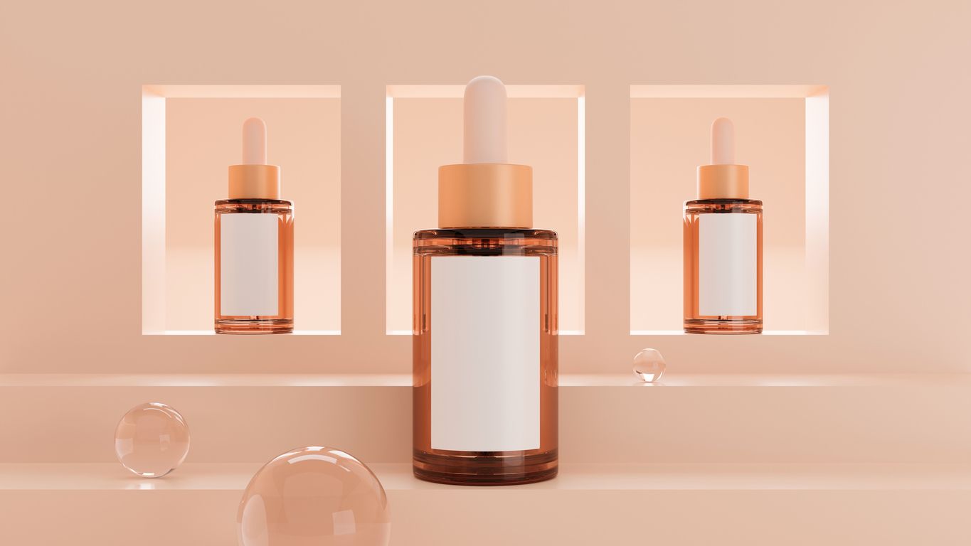Retinoid atau retinol adalah bahan aktif terpopuler sepanjang 2022. Namun seorang ahli memperingatkan risiko dari penggunaan turunan vitamin A ini.