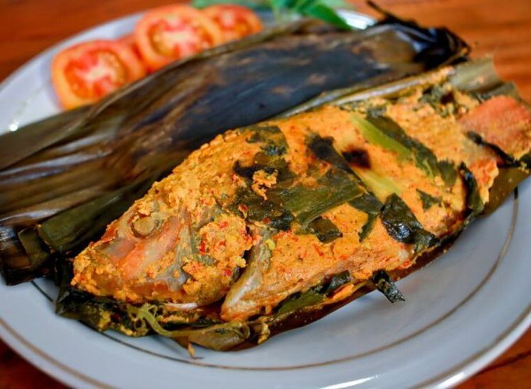 Berikut ini 3 tips membuat pepes ikan yang cocok untuk santapan diet, pastinya tidak amis dan tulangnya terasa lunak.