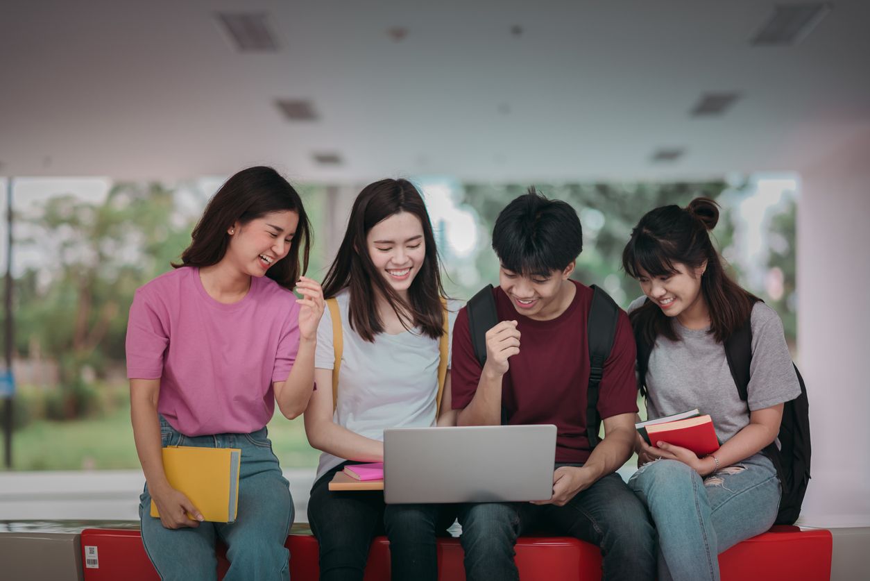 4 kursus online gratis bersertifikat kerja sama Startup Campus dengan Google untuk mahasiswa, ada The Founder hingga Artificial Intelligence.