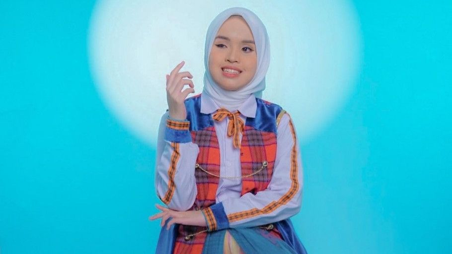 Namanya trending usai tampil di America's Got Talent, siapa sebenarnya Putri Ariani? Simak profil singkatnya, yuk!