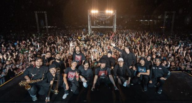 Sempat ditunda, berikut sederet fakta menarik konser Dewa 19 di Jakarta, salah satunya ketika Iriana Jokowi request lagu Hampa pada Ari Lasso.