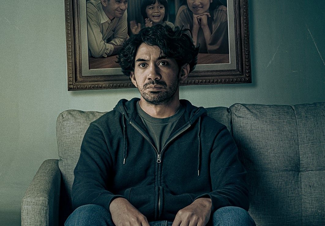 Reza Rahadian balas dendam dalam film Berbalas Kejam yang akan tayang di Amazon Prime mulai 16 Februari 2023.