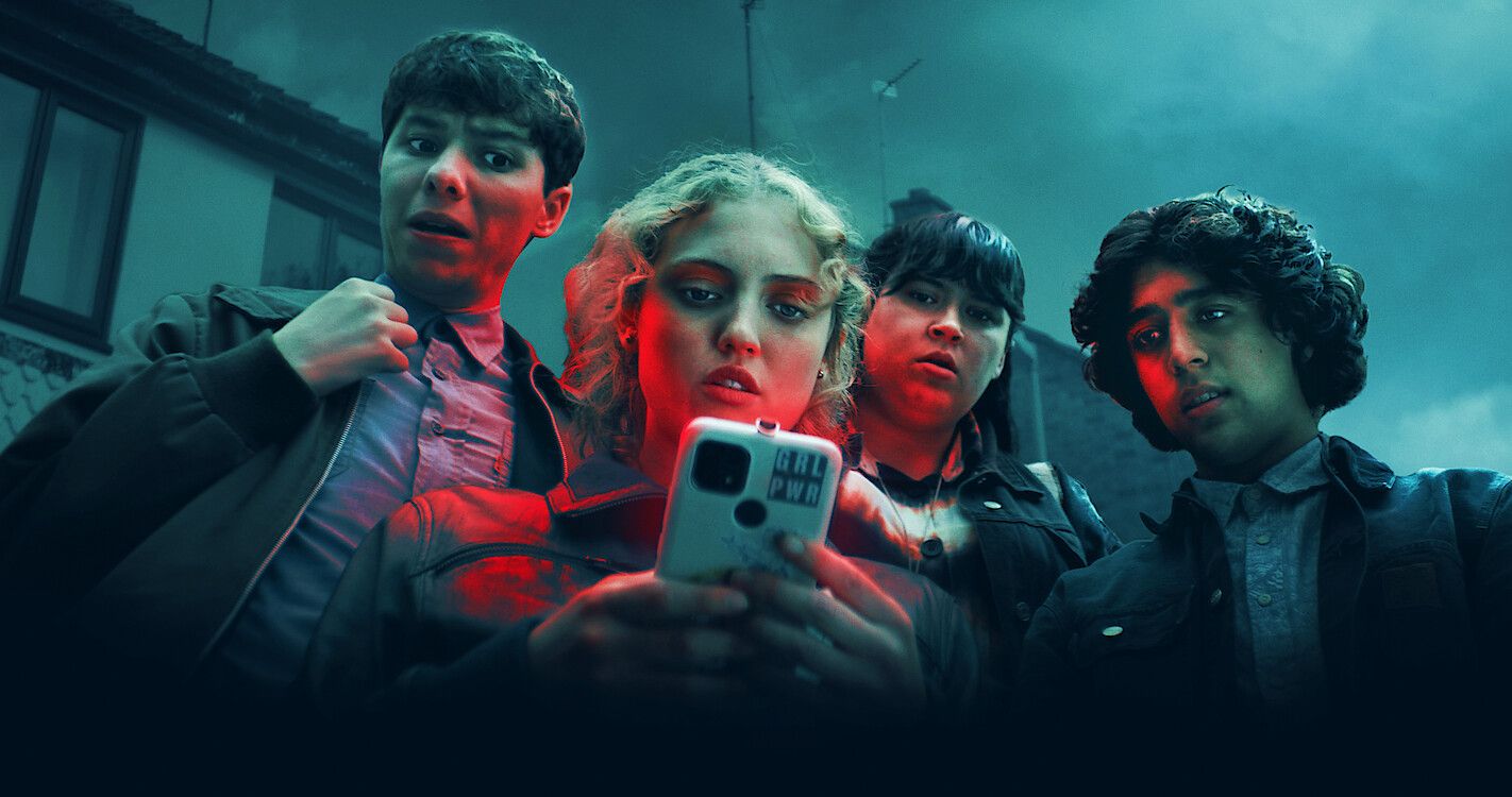 Tayang di Netflix, yuk intip sinopsis series Red Rose. Ceritakan sisi gelap penggunaan media sosial.