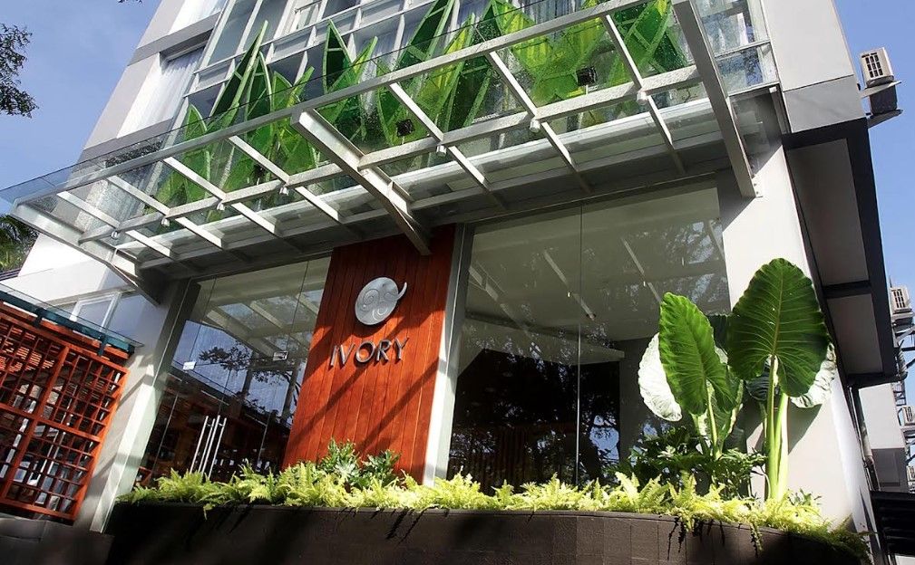 Rekomendasi hotel budget di berbagai kota di Indonesia untuk staycation ekonomis di akhir pekan ini.