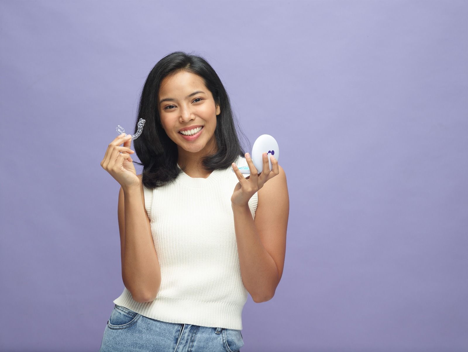 Kawat gigi sering kali menimbulkan rasa nyeri. Ini cara merapikan gigi dengan lebih cepat dan nyaman pakai clear aligners.