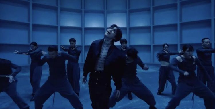 Hari ini (17/3/2023) Jimin BTS merilis single terbarunya yang bertajuk 