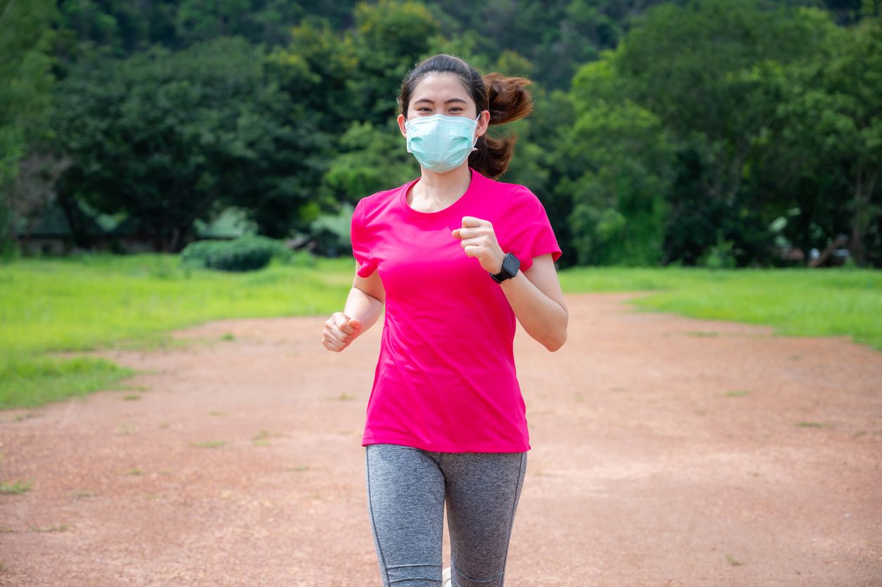 Personal trainer bagikan tips agar tubuh tetap bugar saat puasa di bulan Ramadan 2023, pastikan menjaga pola makan dan tetap olahraga.