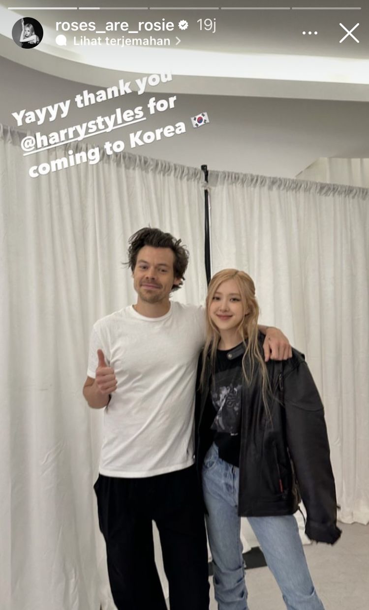 Ini dia sederet artis Korea Selatan yang menonton konser Harry Styles di KSPO Dome. Ada Rose BLACKPINK.