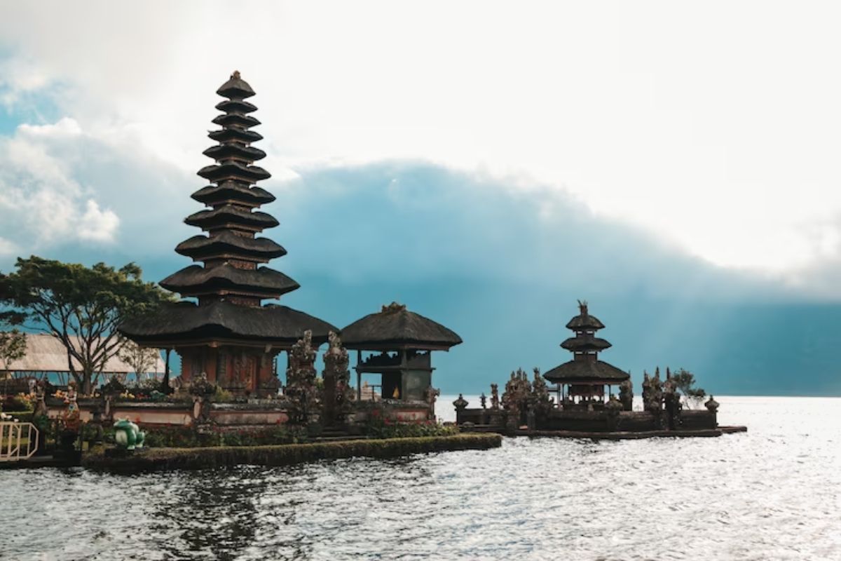 Berbeda dari hari biasanya, ini beberapa tips yang bisa diterapkan ketika liburan di Bali saat Hari Raya Nyepi.