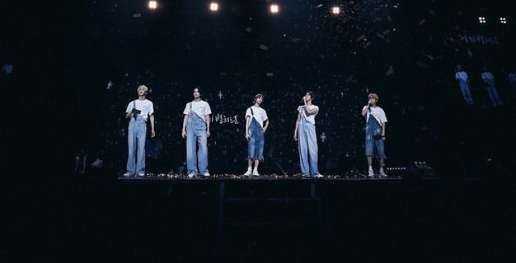 Kejutkan penggemar, boy group besutan Big Hit Music yakni Tomorrow X Together atau TXT akan tampil di festival musik Lollapalooza 2023.