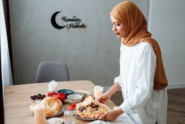 Menjalankan ibadah puasa selama bulan Ramadan 2023 memiliki beragam tantangan, berikut adalah 5 cara supaya tidak mudah mengantuk dan tubuh tetap fit.