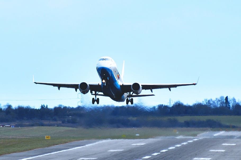 Berita terpopuler Wellness (7/8 /2023): Mulai dari mengenal perbedaan direct flight, non stop, dan transit. Hingga manfaat elektrolit bagi tubuh.