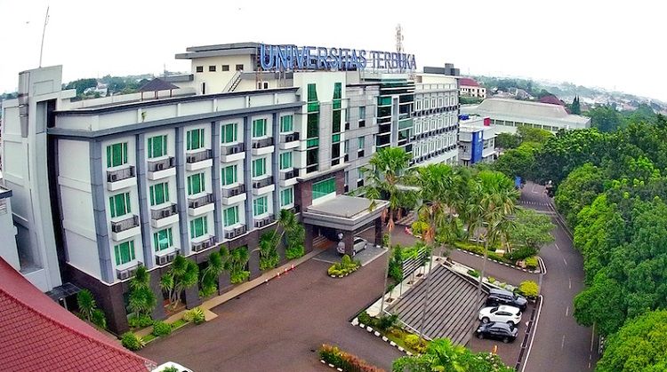 Berita terpopuler Lady Boss tentang syarat kelulusan Universitas Terbuka, pekerjaan untuk ibu rumah tangga, hingga perbedaan CPNS dan PPPK.