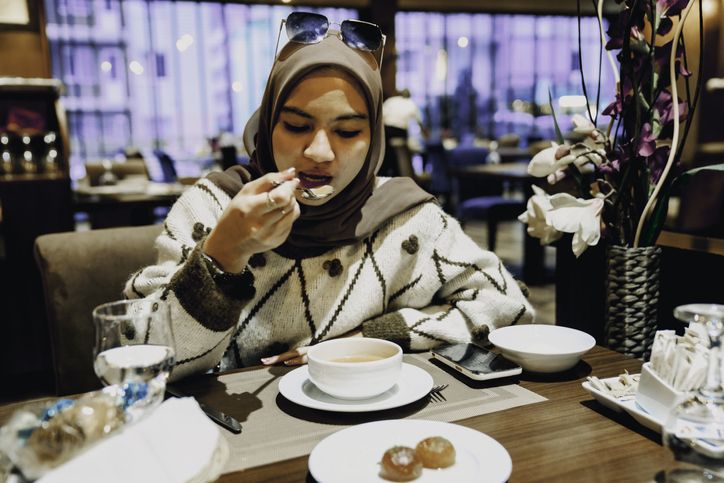 Kawan Puan, berikut ini rekomendasi hotel berbintang di Solo yang bisa dijadikan sebagai tempat buka bersama.