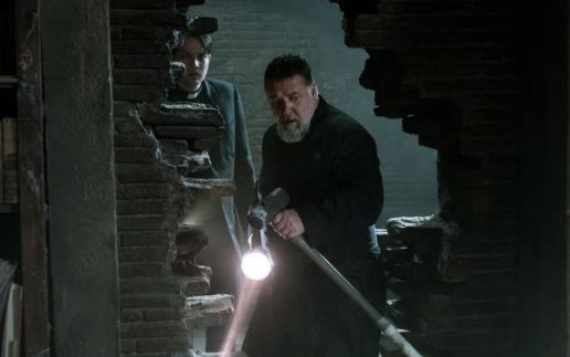 Tayang di bioskop mulai 7 April 2023, berikut sinopsis film The Pope's Exorcist. Simak selengkapnya.