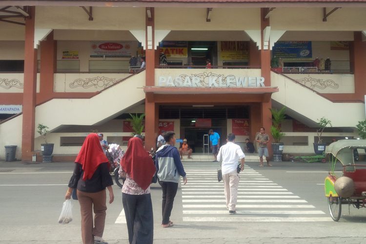 Apakah kamu sudah mempunyai baju Lebaran 2023 atau masih bingung mau membeli di mana? Ini rekomendasi wisata belanja murah di Solo .