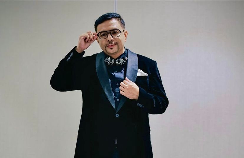 Carlo Saba Kahitna meninggal dunia karena serangan jantung pada Rabu (19/4/2023). Ketahui berbagai gejala dan penyebabnya,