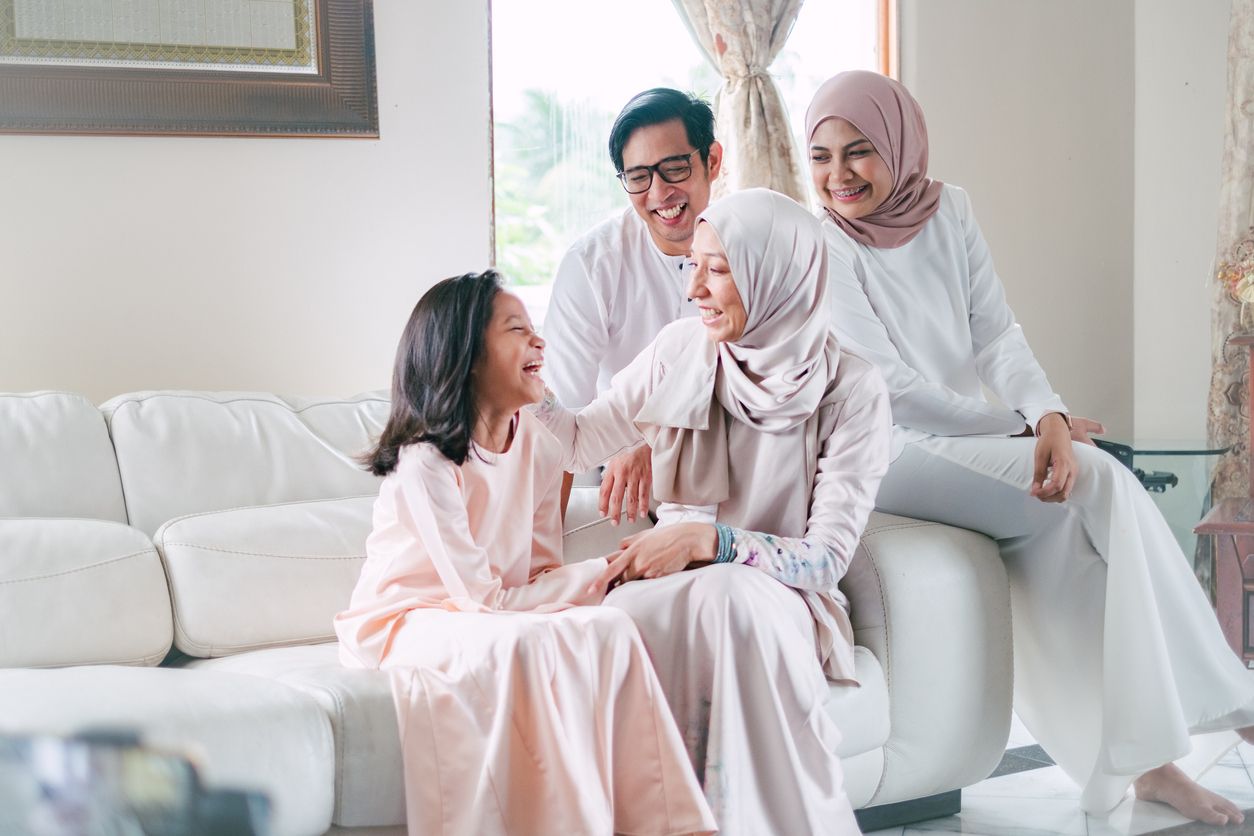 Berikut ini 5 tips fashion untuk tampil saat Lebaran 2023, tenang Kawan Puan tak perlu beli baju baru 