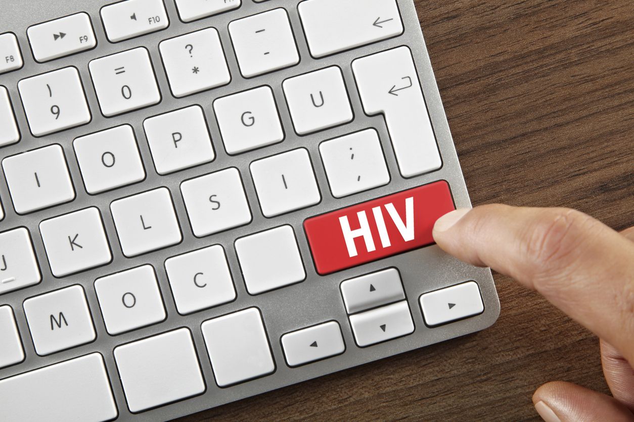 Tanda dan gejala HIV jadi kondisi yang tengah jadi perbincangan viral di TikTok, oleh sebab itu segera ke dokter