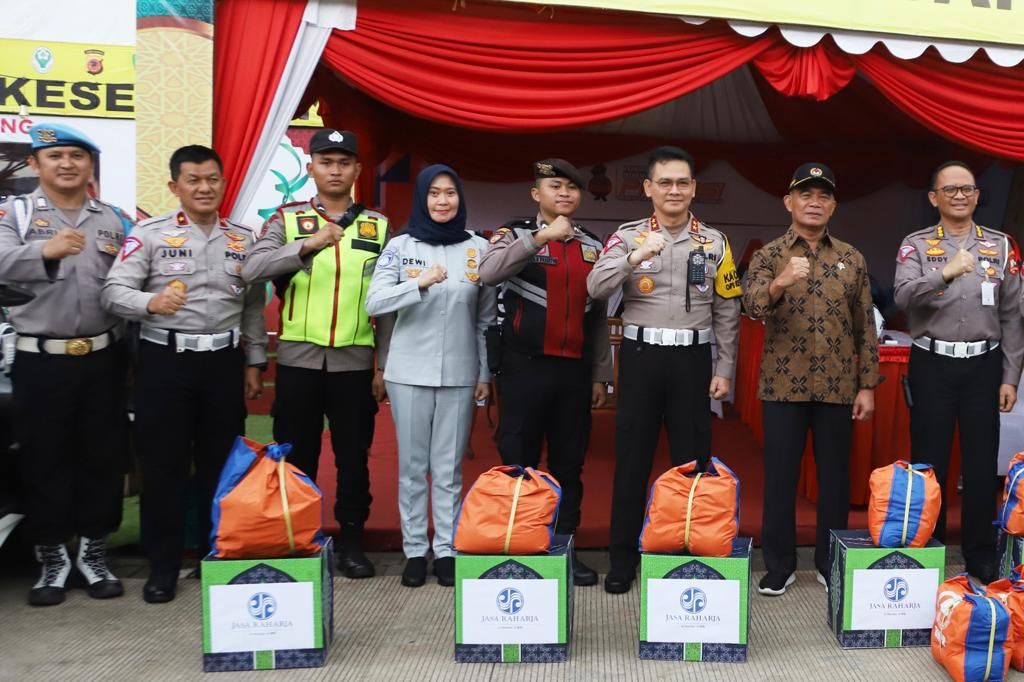 Jasa Raharja mendukung pemerintah dan stakeholder terkait dalam memantau arus mudik Lebaran 2023 demi kenyamanan para pemudik.