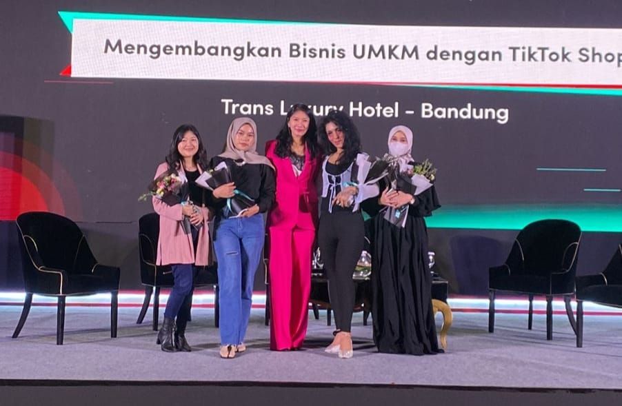 Brand fashion muslim lokal Mybamus mengakui bahwa memanfaatkan TikTok Shop bisa membantunya mendulang cuan. Ini tips bisnisnya.